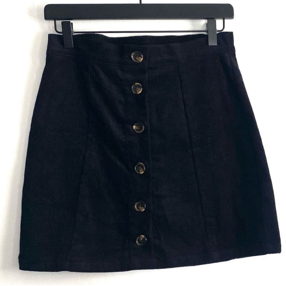 Francesca’s Harper Heritage Black Corduroy Button Down Mini  Skirt  Size Large